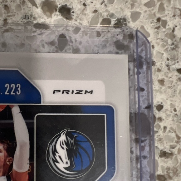 LUKA DONCIC PRIZM CARD NBA 75th ANNIVERSARY #223 PANINI - Picture 3 of 3